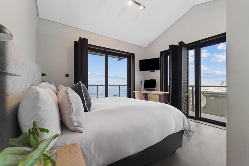5 Bedroom Property for Sale in Bantry Bay Western Cape